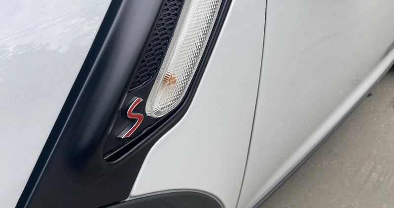 MINI Countryman cena 53900 przebieg: 146000, rok produkcji 2016 z Józefów małe 436